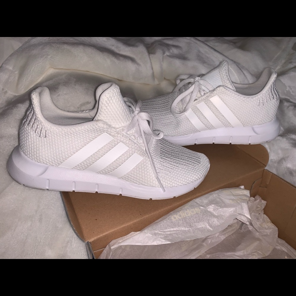 Adidas Swift Run Sneakers